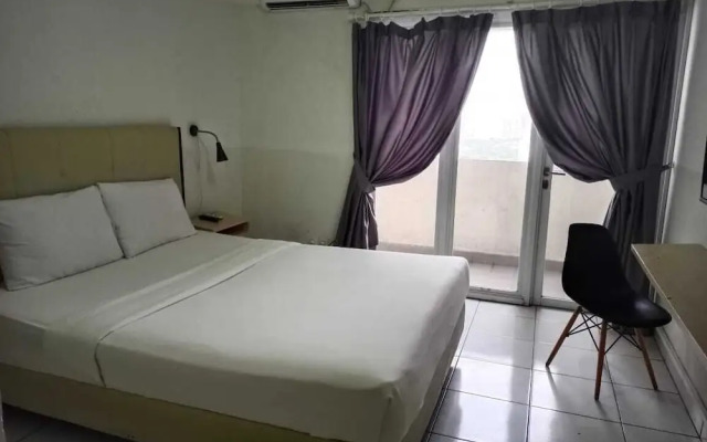 Izi Cozi Hotel Kemayoran