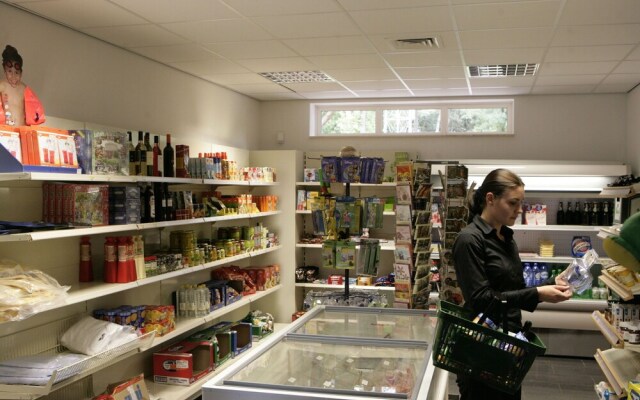 Comfortable chalet with dishwasher, in a nature reserve