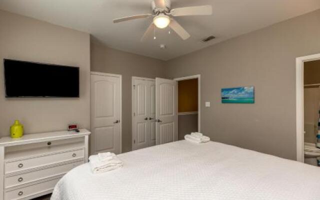 Nemo Cay Resort D109 by RedAwning