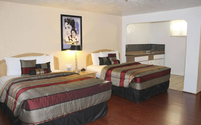 El Trovatore Motel