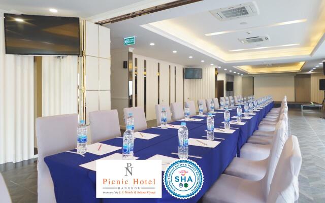Picnic Hotel Bangkok