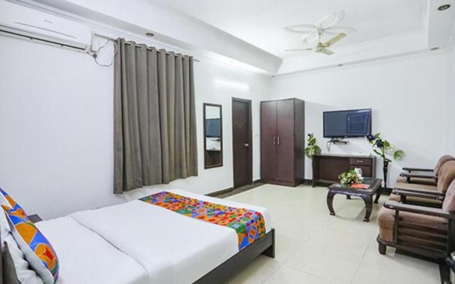 FabHotel F9 H Block Sector 51