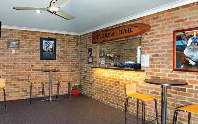 Rest Point Motor Inn