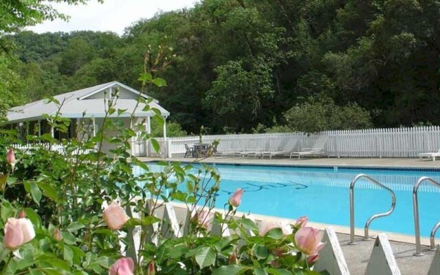 Vichy Springs Resort