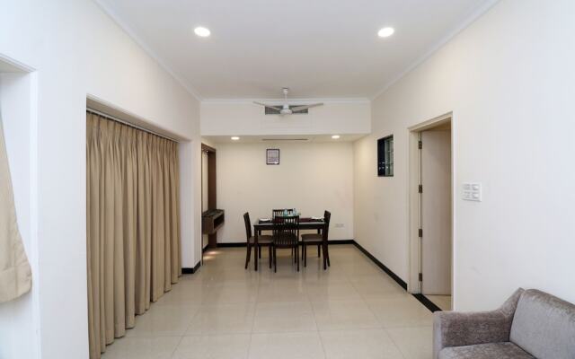 Capital O 1796 Grand Hotel