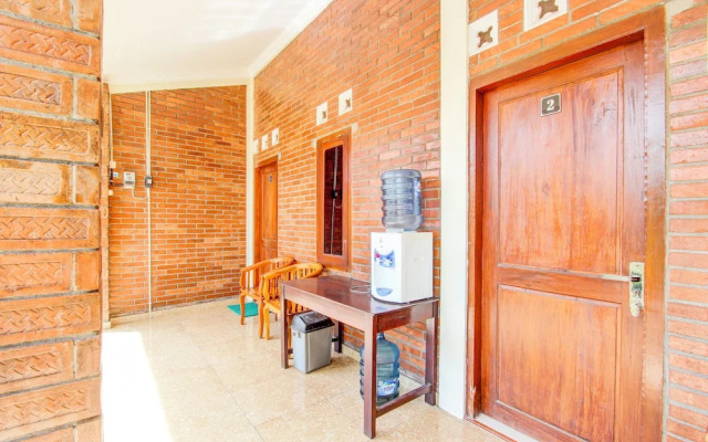 SPOT ON 93819 Homestay Shinta Syariah