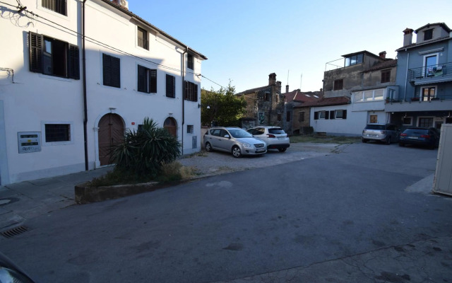 Secret Garden Apartment