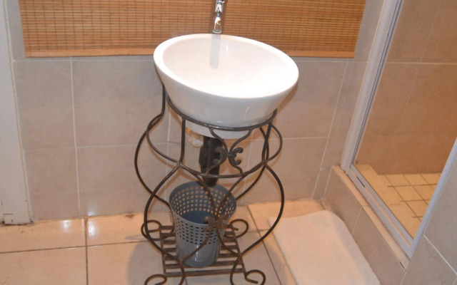 Airport Transit Guest Lodge