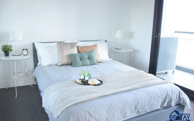 Panoramic luxury apartment OP808