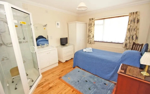 Dean Court Lodge