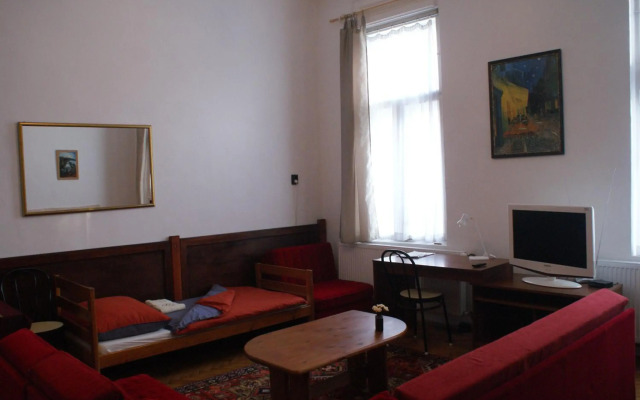 Régiposta Apartman