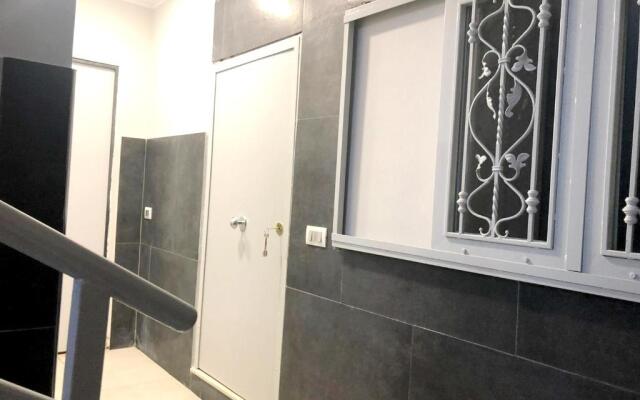 One bedroom appartement with wifi at Napoli