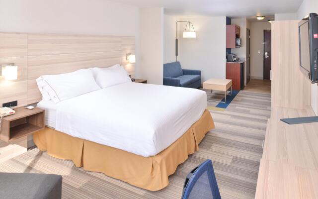 Holiday Inn Express Hotel & Suites San Diego Otay Mesa, an IHG Hotel