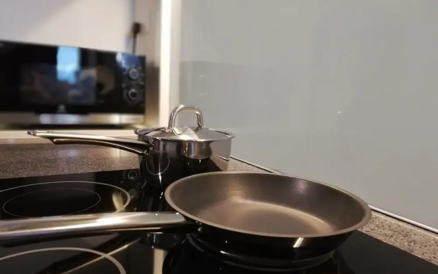 The Establishment Suite by De Space