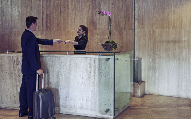 Oft Alfre Hotels