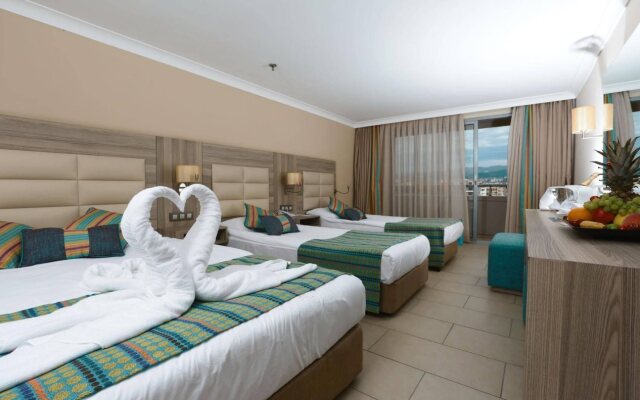 Insula Resort & Spa - All inclusive