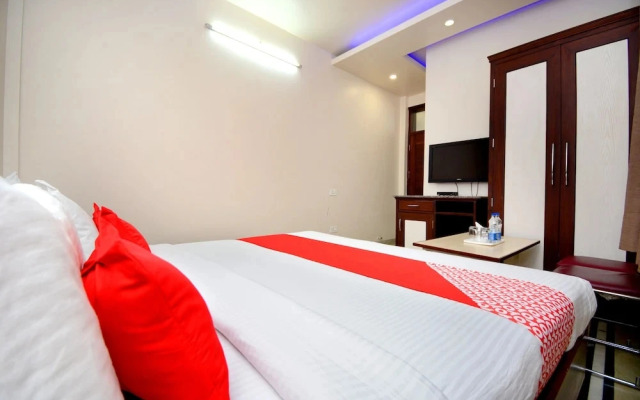 Leela Residency By OYO Rooms