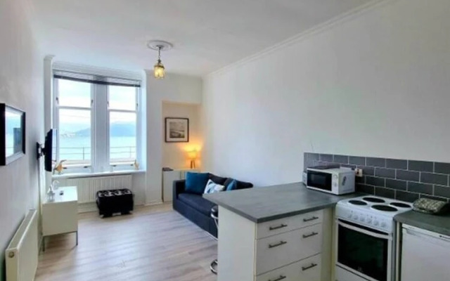 Charming 1-bed Apartment in Isle of Bute