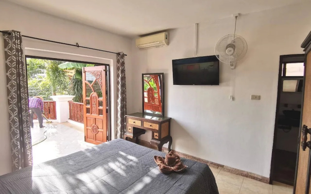 Pattaya Holiday House