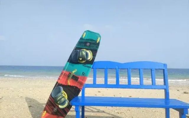 Youdu Time Seaview Inn (Weizhou Island Shell Beach)