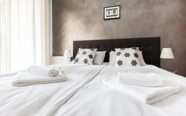 Town Hall Apart-hotel