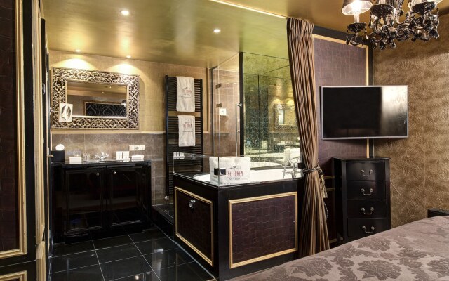 The Pavilions Amsterdam, The Toren