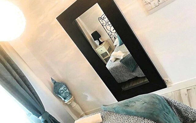 Apartment - Travel and Holidays La Marina