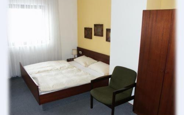 Hotel - Pension - Weller