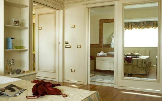 Mood Hotel