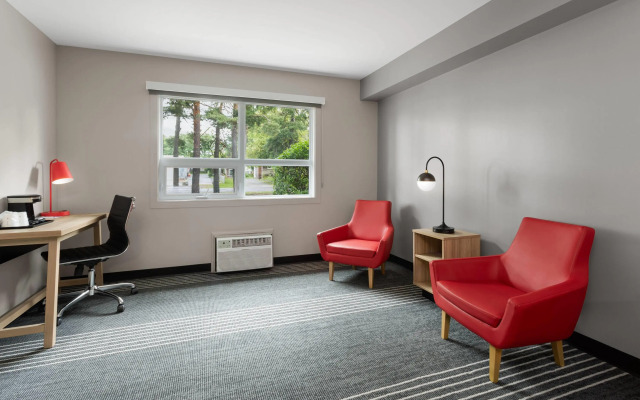 Super 8 by Wyndham Sault Ste Marie On