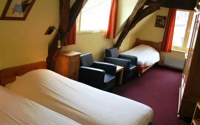 Hotel de Emauspoort