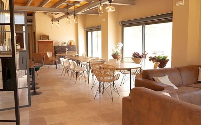 Domaine des Jammetous - Hotel and Yoga Retreat Center