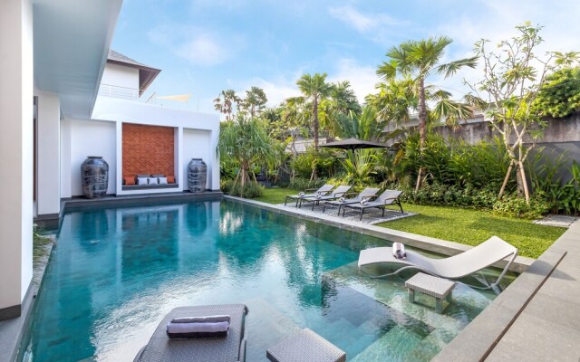 Villa Castil di Udara by Villa Finder