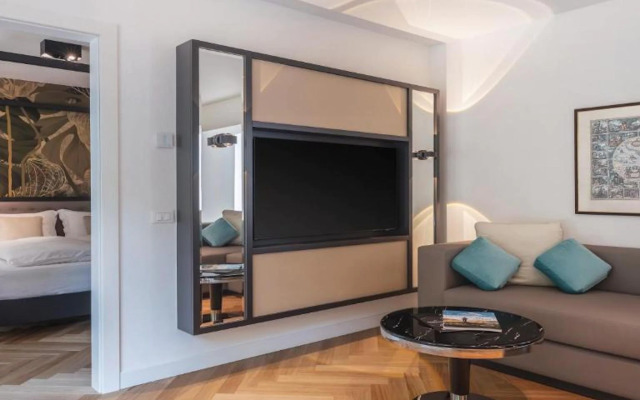Modern flat in Merano with outdoor shower