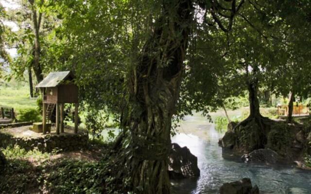 Riverside Garden Bungalows