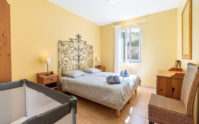 Villa in Montbrun With Pool and Mountain Views