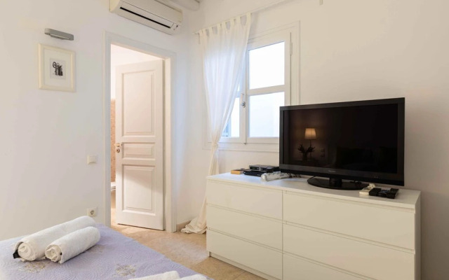 Modern Cycladic Style Villa Xara