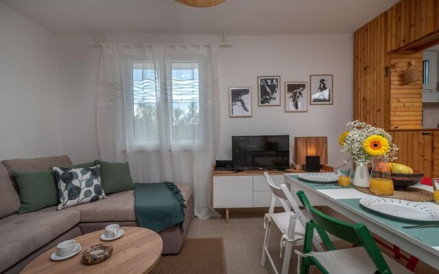 Casa Verde Apartment House