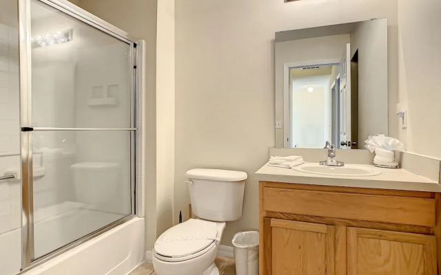 Spacious Emerald Escape - 12 Mins to Disney
