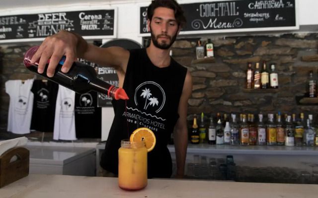 Armadoros Hotel Ios Backpackers
