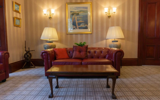 Newton Manor House -7 Bedroom House