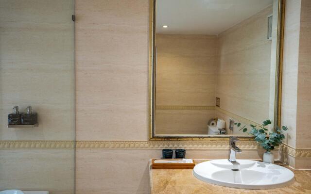Alagon City Hotel & Spa