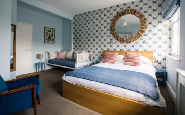 The Queens Hotel