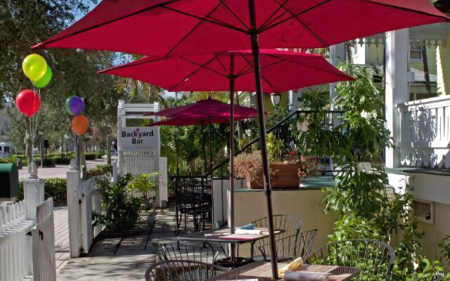 Palm Beach Hibiscus Bed & Breakfast