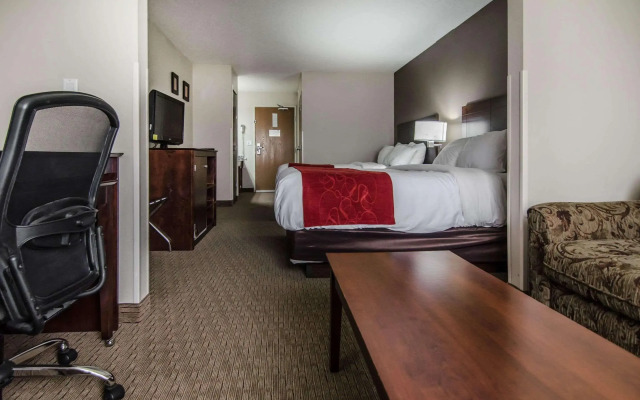 Quality Suites St. Joseph