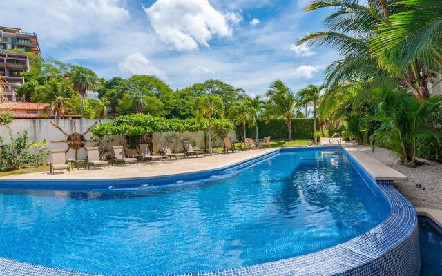 Elegant Oceanview Condo with Spacious Open-Concept Floor Plan and Inviting Beach Design