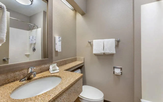 Red Roof Inn Erie – I-90