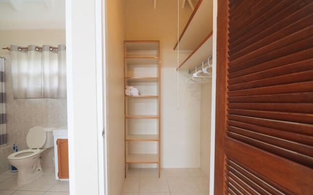 Neem View Apartments Antigua