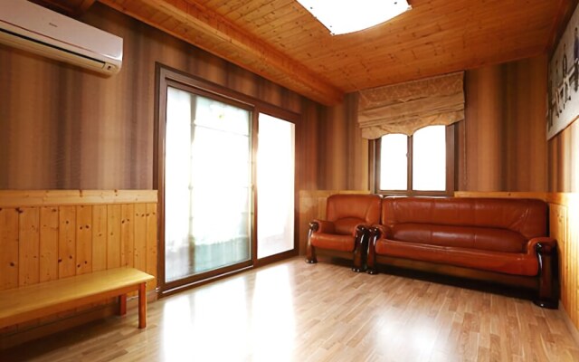 Ganghwa Momo's Garden Pension