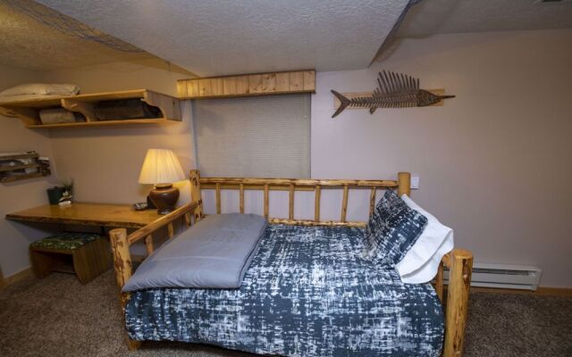 Snowberry Inn Bed & Breakfast